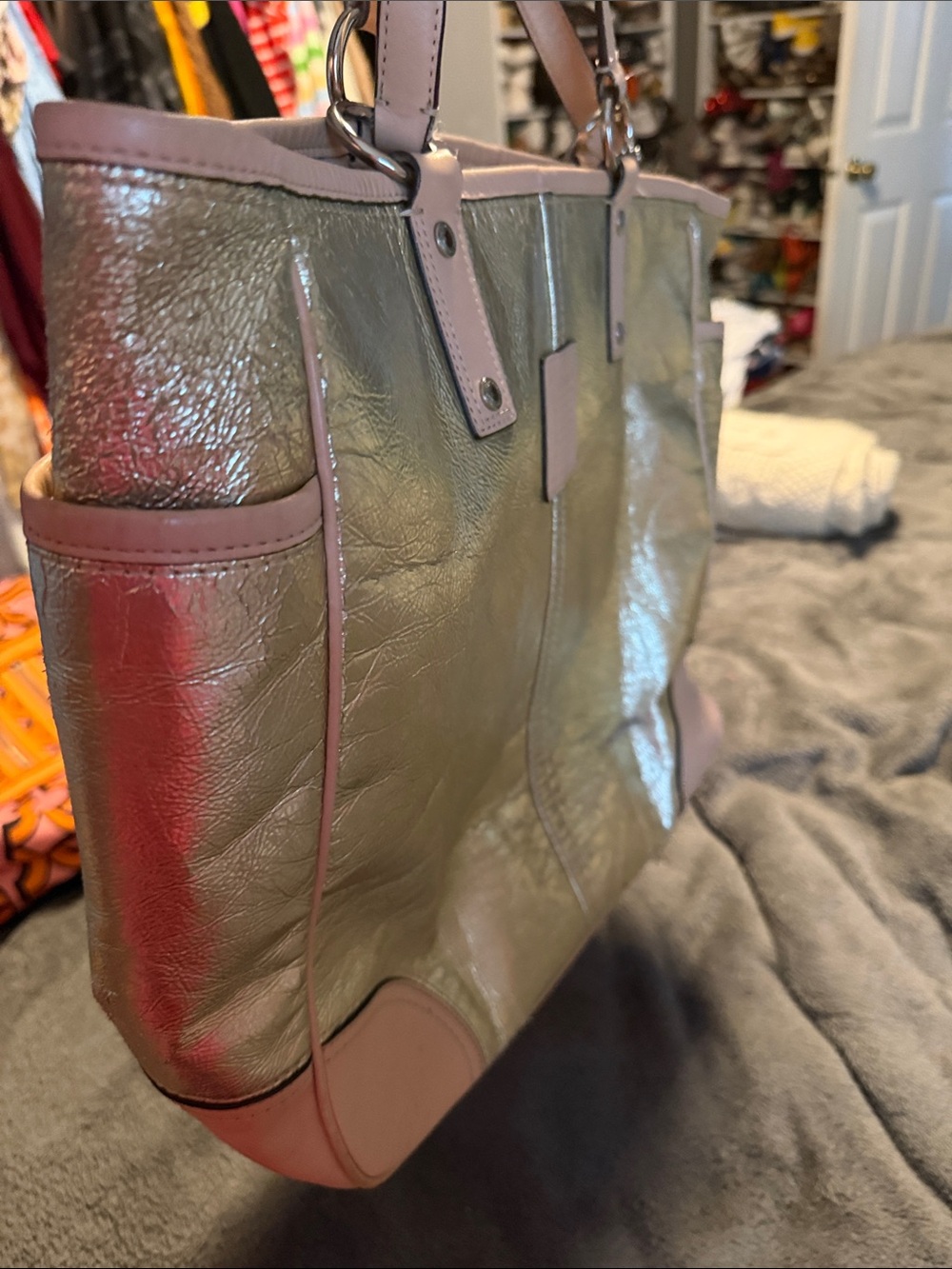 Coach Metallic Gold Tote with Tan Trim - Picture 5 of 6
